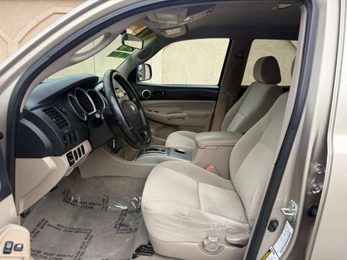 Used 2006 Toyota Tacoma PreRunner RWD image 6