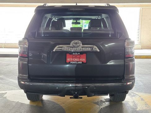 Used 2015 Toyota 4Runner Limited AWD/4WD image 5