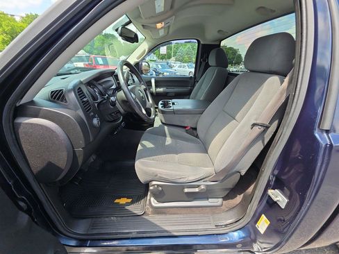 Used 2008 Chevrolet Silverado 1500 LT w/ Suspension Package, Off-Road AWD/4WD image 3