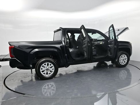 Used 2025 Toyota Tacoma SR5 AWD/4WD image 49