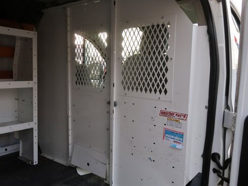 Used 2016 Ford Transit 250 130 Low Roof w/ Exterior Upgrade Package image 34