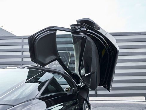 Used 2021 McLaren 720S RWD image 31