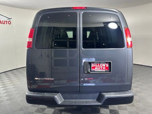 Used 2017 Chevrolet Express 2500 LS RWD image 5
