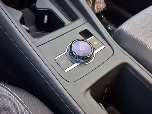 New 2026 Volkswagen Tiguan S image 9