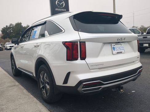 Used 2023 Kia Sorento EX image 5