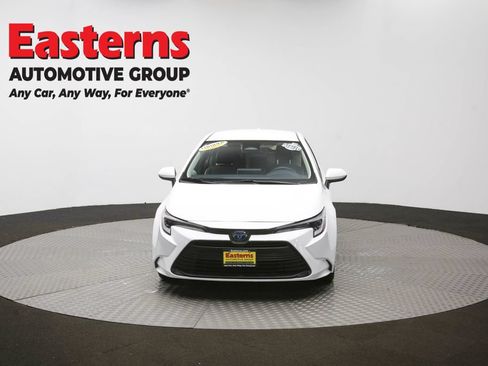 Used 2024 Toyota Corolla LE w/ LE Convenience Package FWD image 52