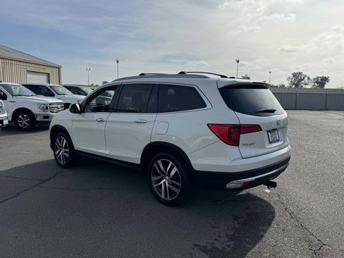 Used 2016 Honda Pilot Touring image 8