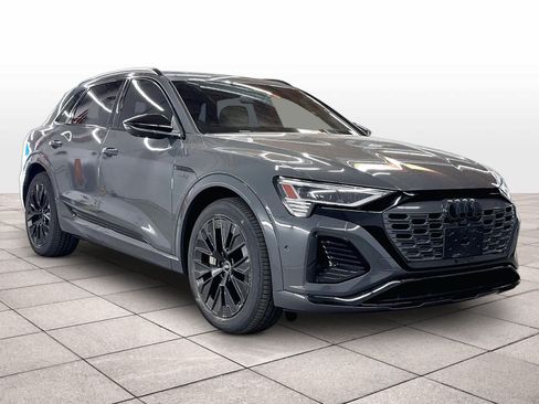Used 2024 Audi Q8 e-tron Prestige w/ Prestige Package AWD/4WD image 2