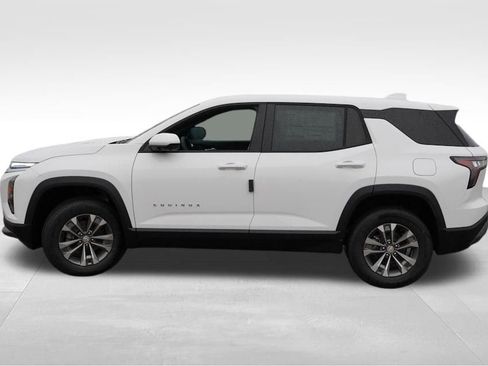 New 2026 Chevrolet Equinox LT w/ Safety and Technology Package image 6