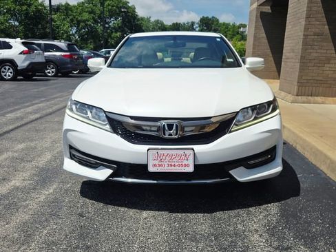 Used 2017 Honda Accord EX-L image 2
