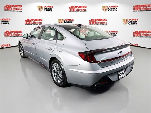 Certified 2023 Hyundai Sonata SEL w/ Convenience Package image 2
