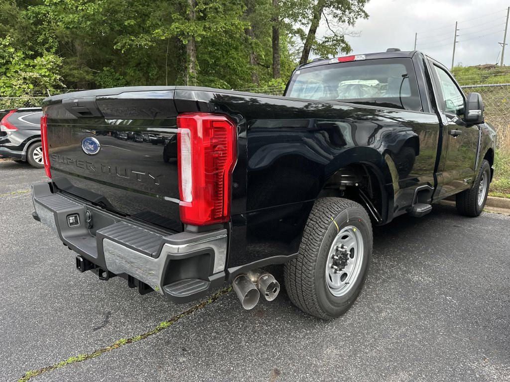 New 2025 Ford F250 XL w/ XL Chrome Package RWD image 10