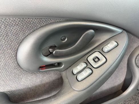 Used 1999 Pontiac Firebird Formula RWD image 12