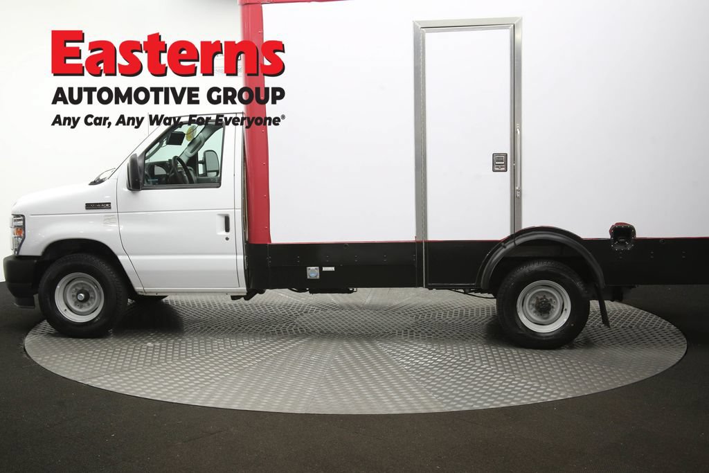 Used 2023 Ford E-350 and Econoline 350 Super Duty w/ Power Windows & Locks Group RWD image 60