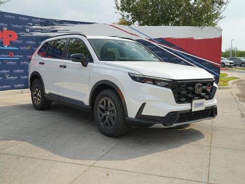 Used 2026 Honda CR-V TrailSport image 3