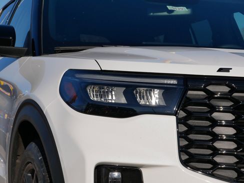 Used 2026 Ford Explorer ST w/ Sun And Sound Package AWD/4WD image 16