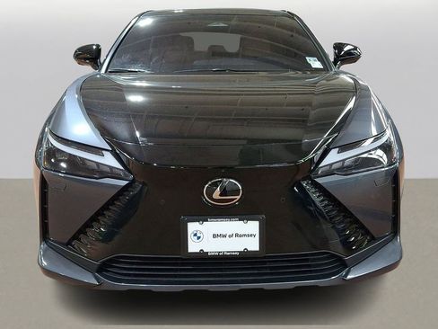 Used 2025 Lexus RZ 450e 450e Premium image 2