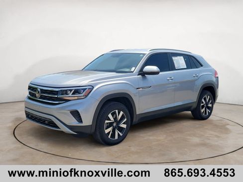 Used 2022 Volkswagen Atlas Cross Sport SE FWD image 7