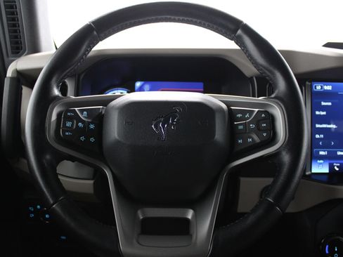 Used 2022 Ford Bronco Wildtrak AWD/4WD image 28
