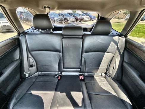 Used 2016 Subaru Outback 2.5i Limited AWD/4WD image 23