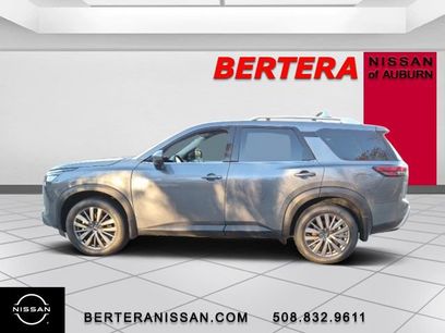 Used 2025 Nissan Pathfinder SL w/ SL Premium Package