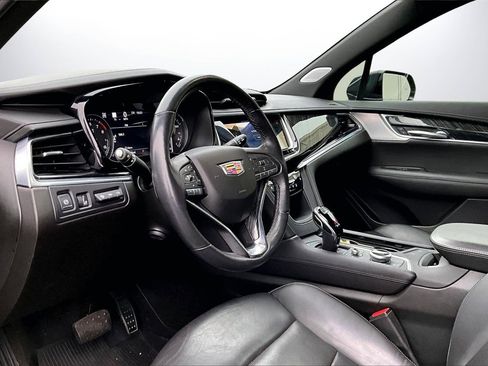 Used 2022 Cadillac XT6 Premium Luxury w/ Technology Package image 20