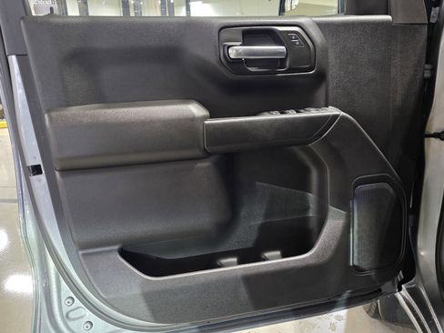 Used 2024 Chevrolet Silverado 1500 Custom image 22