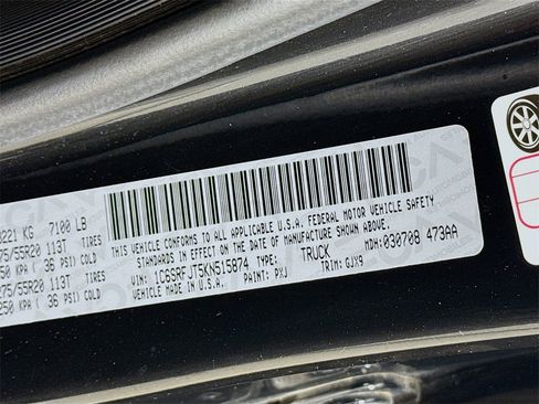 Used 2019 RAM 1500 Laramie image 31