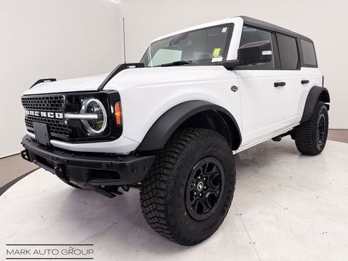 Used 2024 Ford Bronco Wildtrak AWD/4WD image 11
