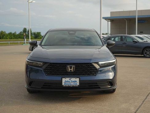 Used 2026 Honda Accord SE image 6