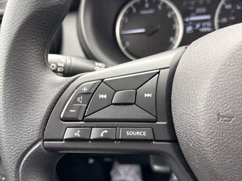 Certified 2025 Nissan Kicks Play S image 17