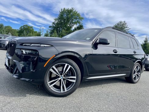 Used 2024 BMW X7 M60i w/ Executive Package AWD/4WD image 38