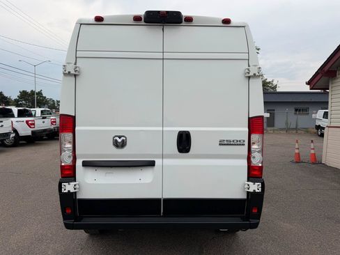 Used 2023 RAM ProMaster 2500 FWD image 7