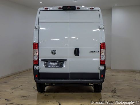 Used 2023 RAM ProMaster 2500 FWD image 5