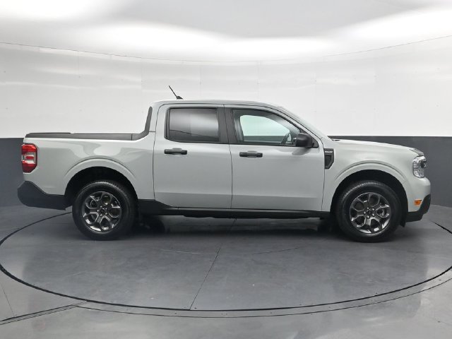 Used 2024 Ford Maverick XLT FWD image 3
