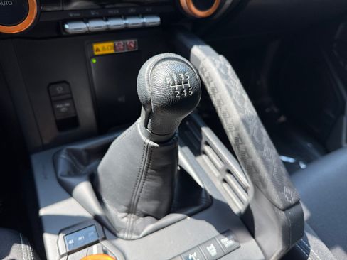 Used 2024 Toyota Tacoma TRD Off-Road w/ TRD Off Road Upgrade Package AWD/4WD image 21