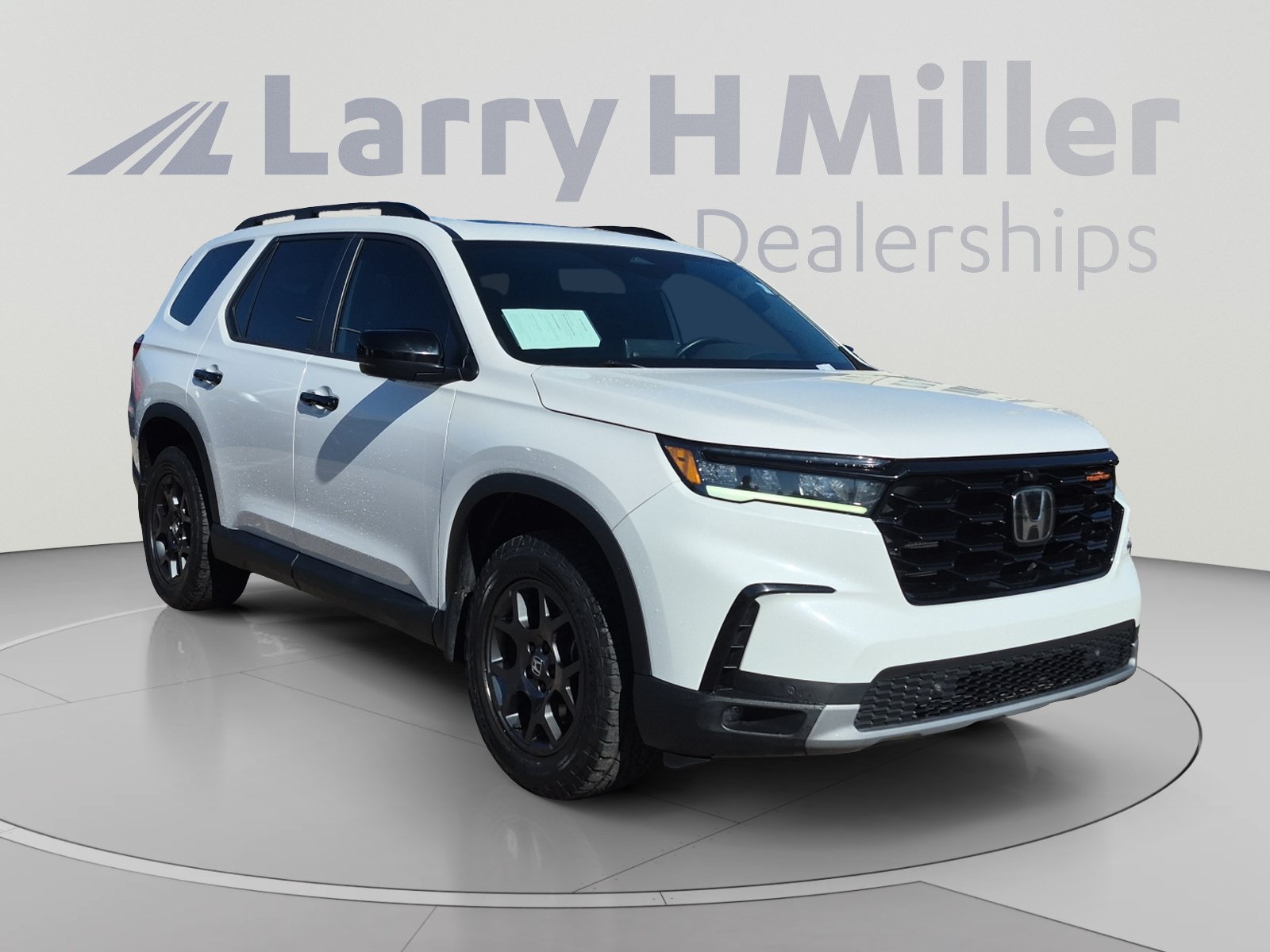 Used 2024 Honda Pilot TrailSport image 7