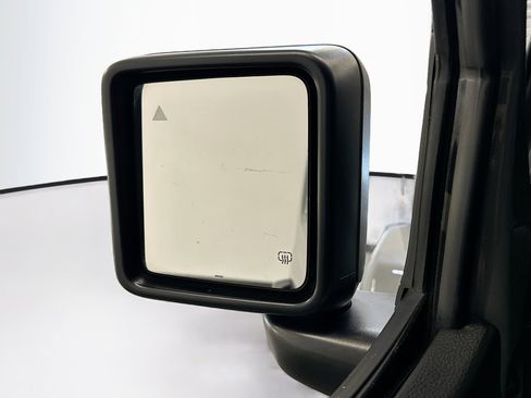 Used 2022 Jeep Wrangler Sahara w/ Cold Weather Group image 16