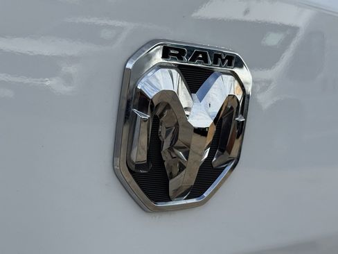 Used 2025 RAM ProMaster 2500 w/ Convenience Group FWD image 13