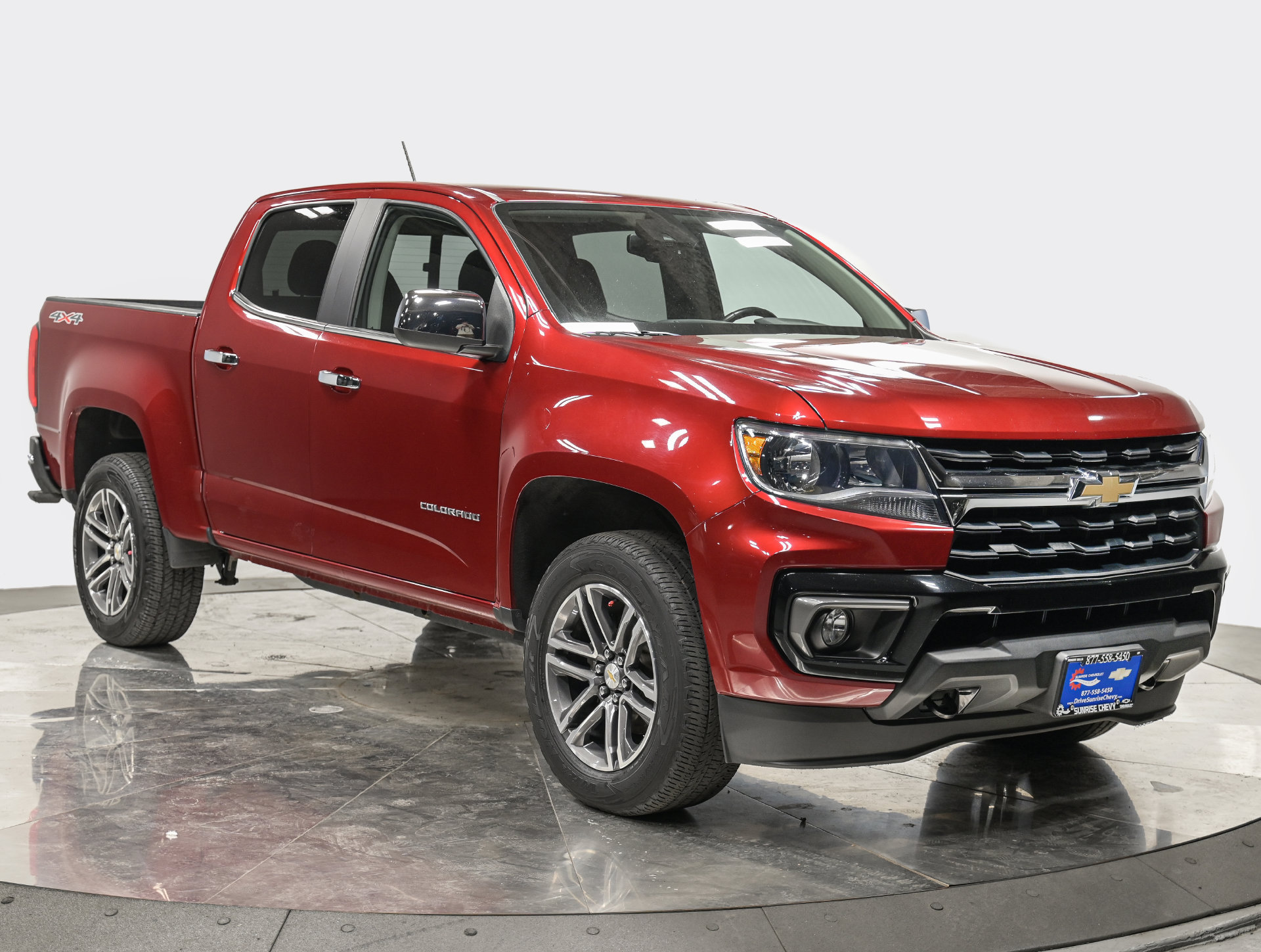 Used 2021 Chevrolet Colorado LT w/ Safety Package AWD/4WD image 9