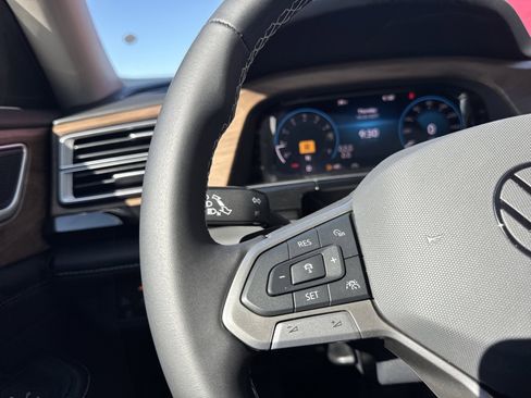 New 2026 Volkswagen Atlas SE image 30