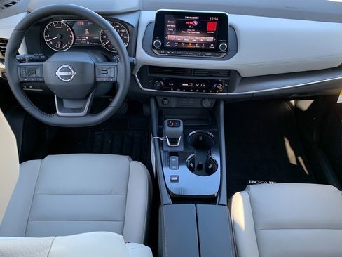 New 2026 Nissan Rogue SV image 15