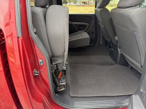 Used 2015 Nissan Titan SV w/ SV Value Truck Package image 31