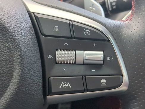 Used 2023 Genesis G70 2.0T w/ Sport Prestige Package image 25