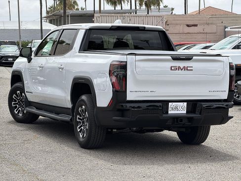 Used 2026 GMC Sierra EV Elevation AWD/4WD image 6
