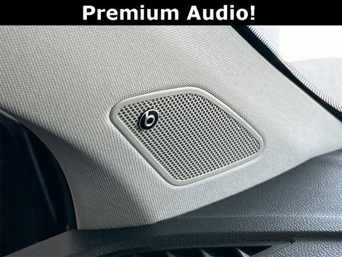 Used 2022 Volkswagen Taos SEL image 35