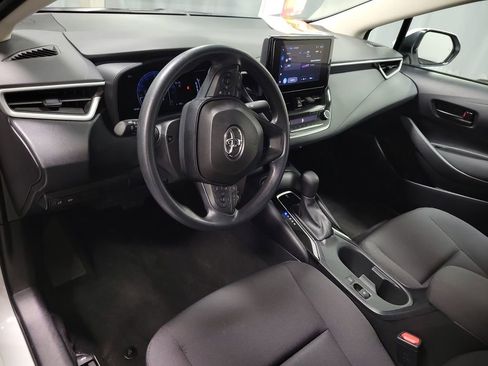 Used 2026 Toyota Corolla LE FWD image 13