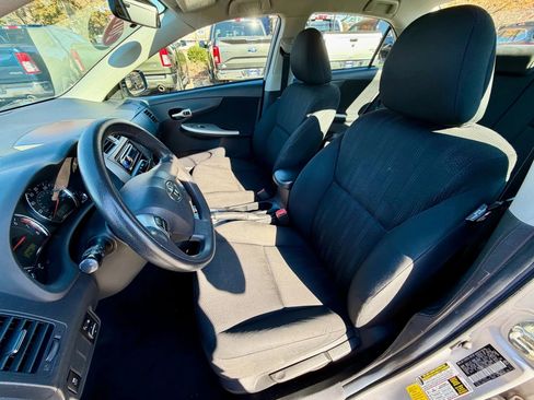 Used 2011 Toyota Corolla S image 8