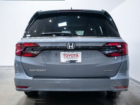 Used 2023 Honda Odyssey Sport image 8