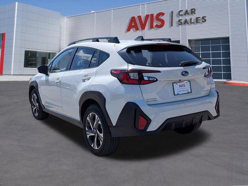 Used 2025 Subaru Crosstrek 2.5i Premium AWD/4WD image 9